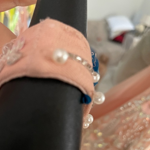 Mac Duggal beaded plunge neck gown - Picture 7 of 9